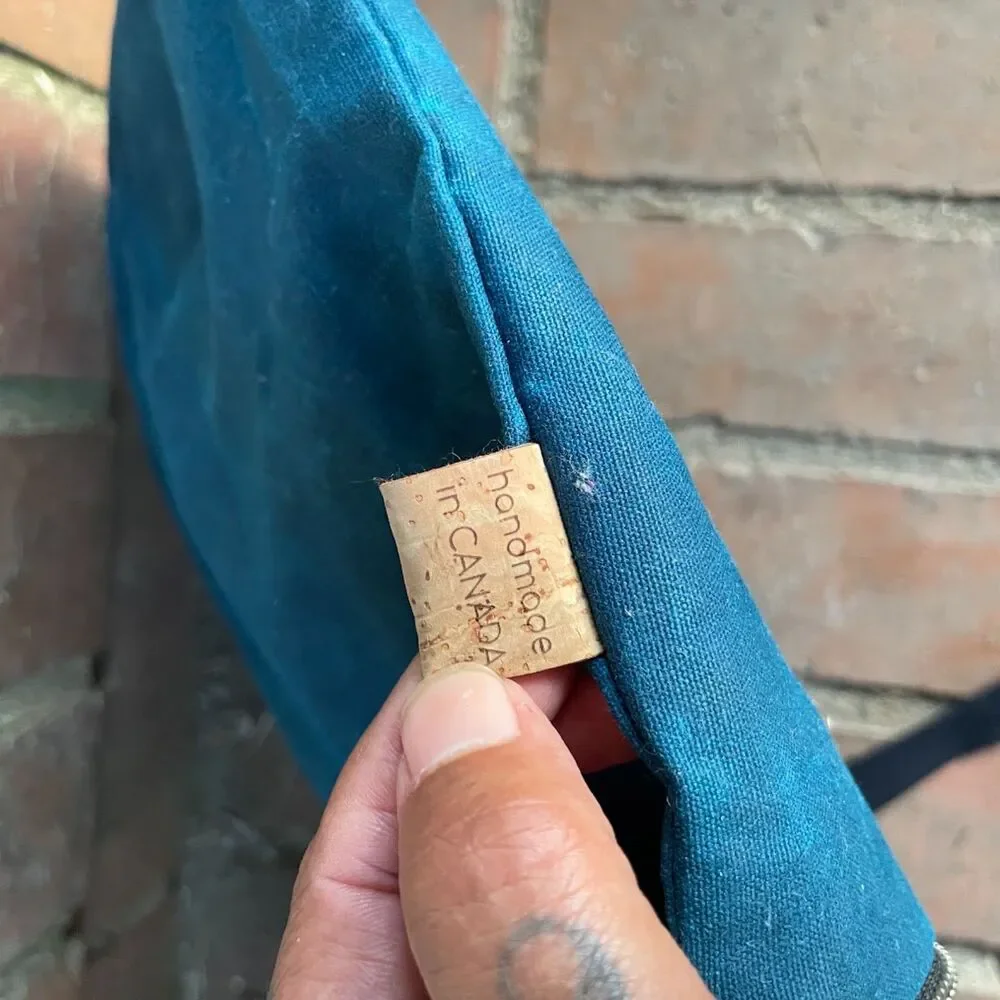 FETCH BAGS Canada WAXED CANVAS vy Blue Minimalist Crossbody PURSE Bag